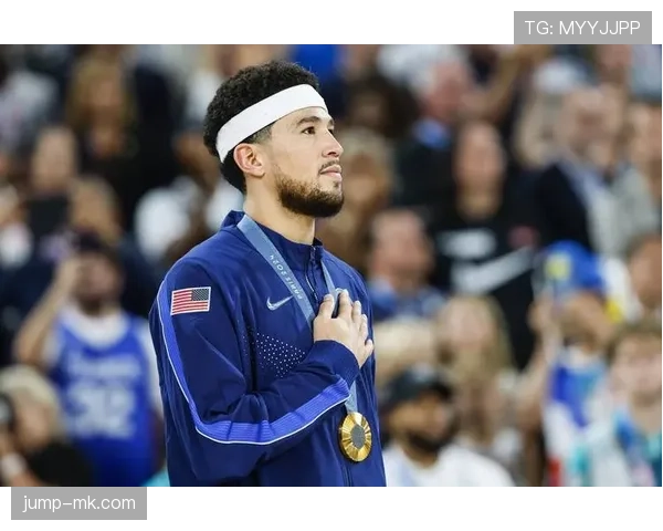 布克利用挡拆拉开空间提升命中率，超越昔日得分表现